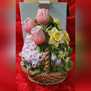 PartyLite 8" Spring Flower Basket Bouquet Candle Holder Tulips Daffodils Retired